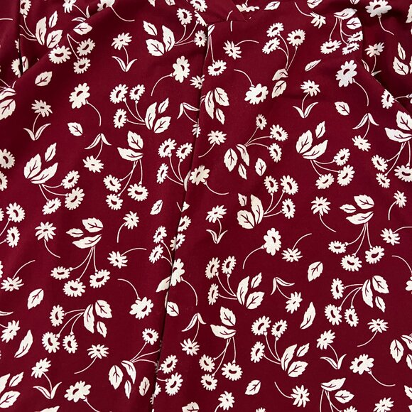 Beacon Red White Floral Blouse Long Sleeve Women's Top Size Medium - Picture 4 of 6